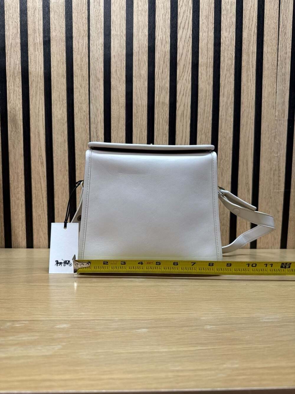 Coach Originals Turnlock Shoulder Bag in Chalk Leather - Picture 6 of 14